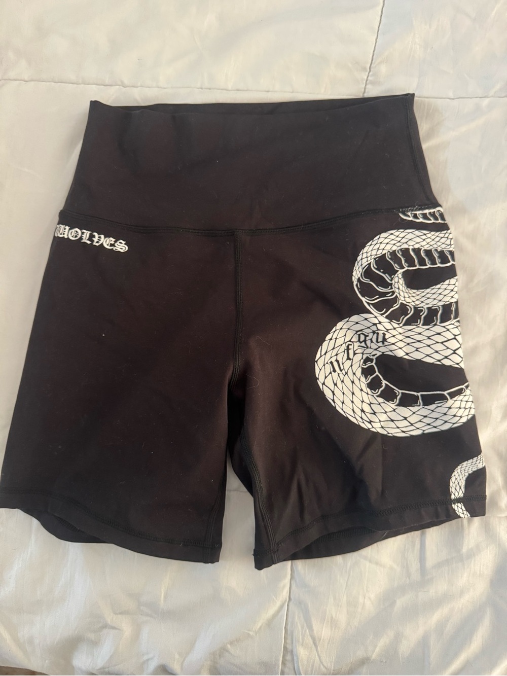 Darc sport Black Women's High-Waist Snake Print Bike Shorts